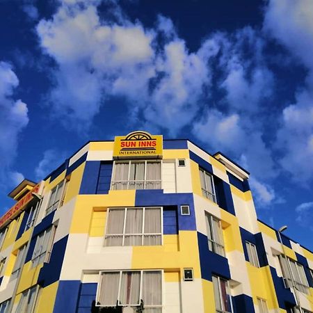 Sun Inns Hotel Meru Raya Chemor Exteriör bild